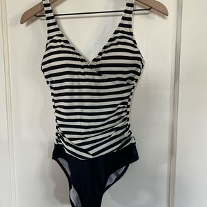 Boden women's swimsuit, striped top, solid bottom. Size 6.